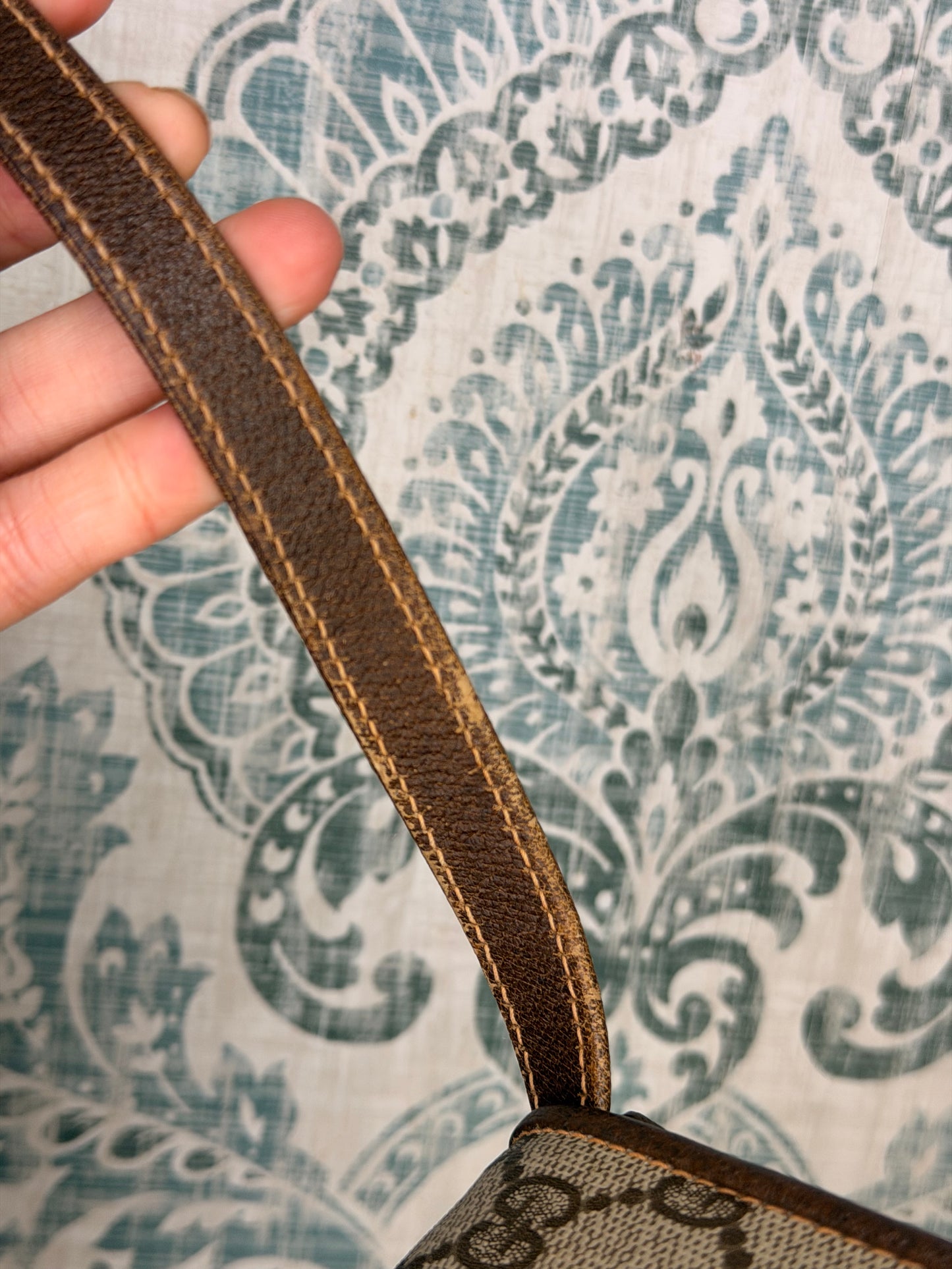Gucci Supreme Vintage 2way Purse/Clutch