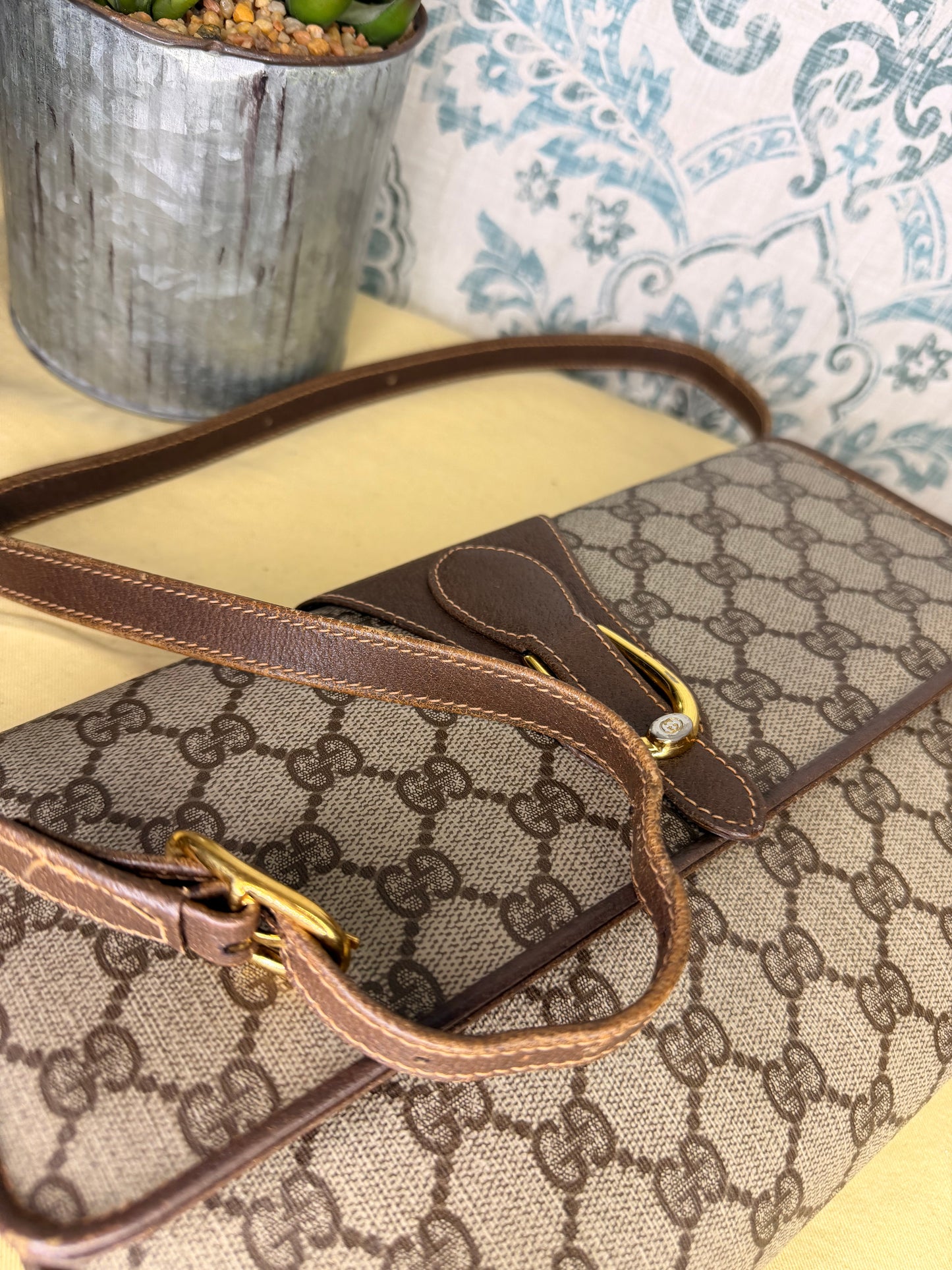 Gucci Supreme Vintage 2way Purse/Clutch