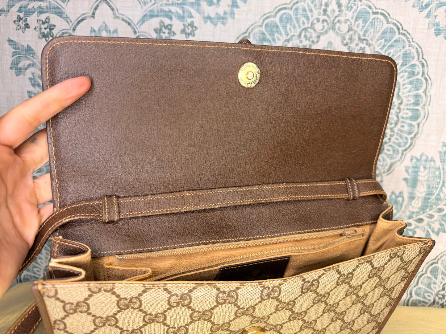 Gucci Supreme Vintage 2way Purse/Clutch