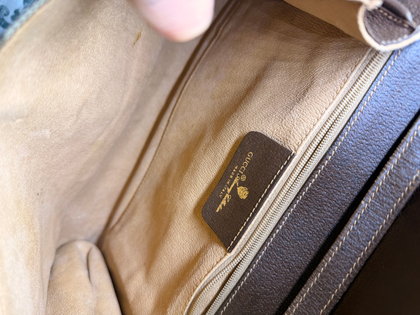 Gucci Supreme Vintage 2way Purse/Clutch