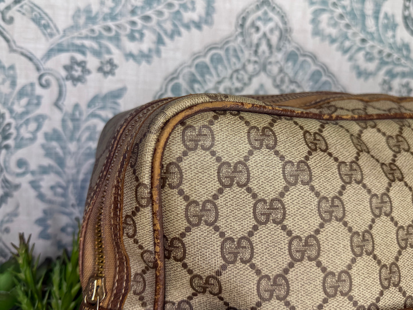 Gucci Supreme Large Messenger Bag