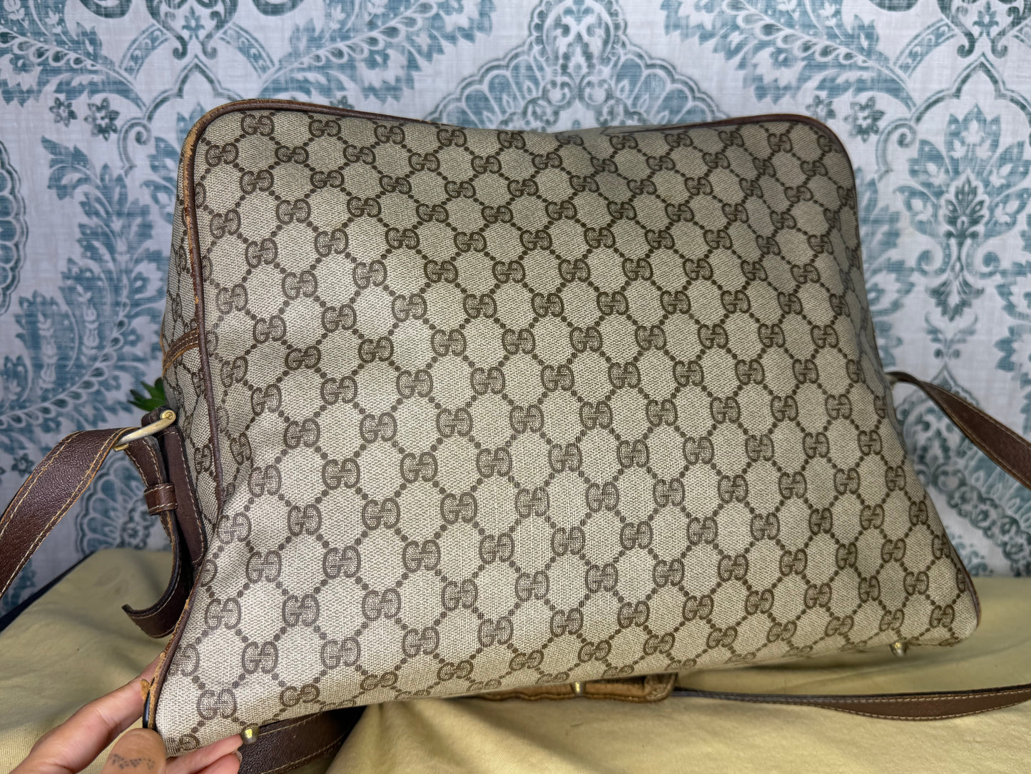 Gucci Supreme Large Messenger Bag