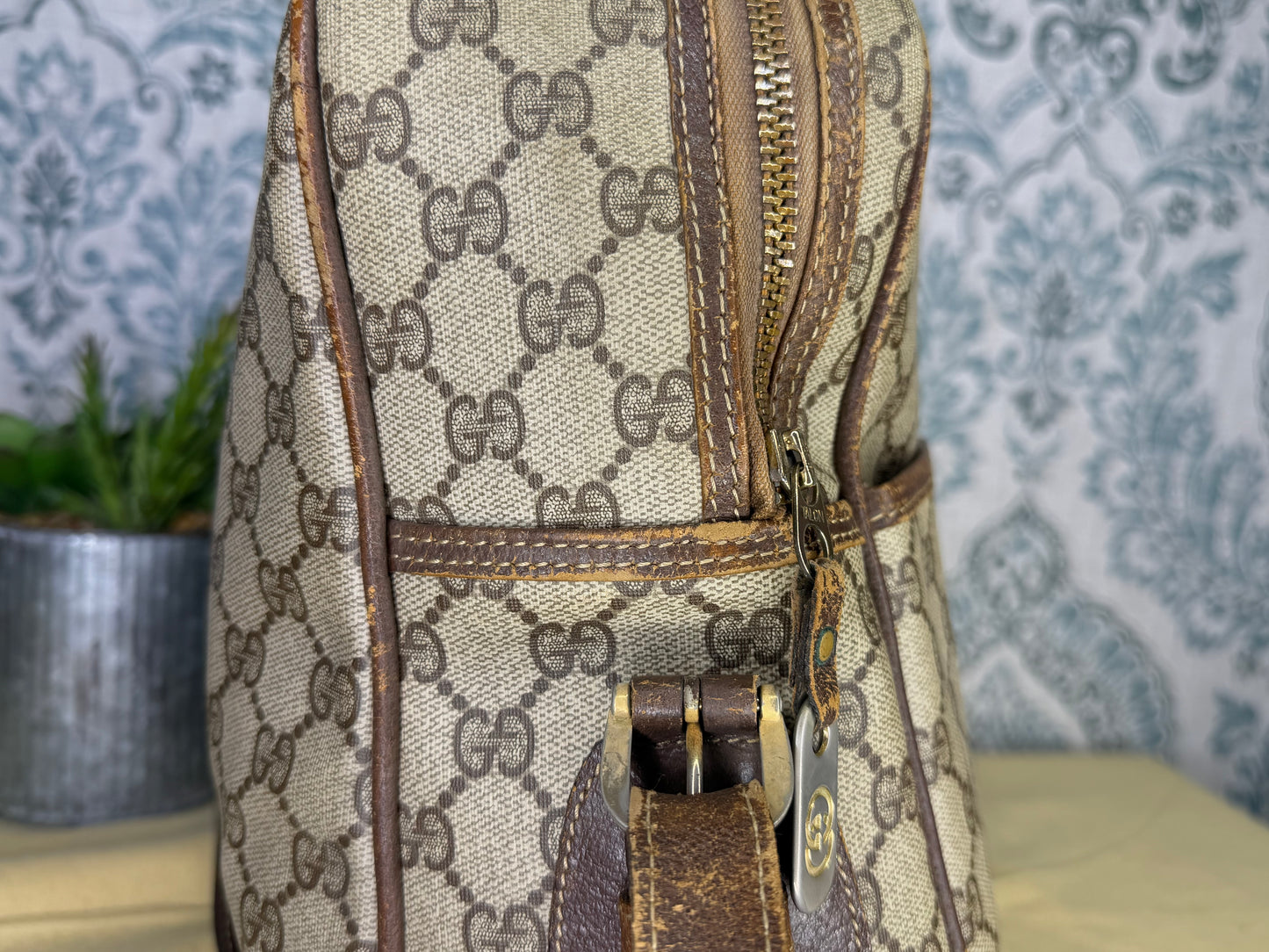Gucci Supreme Large Messenger Bag