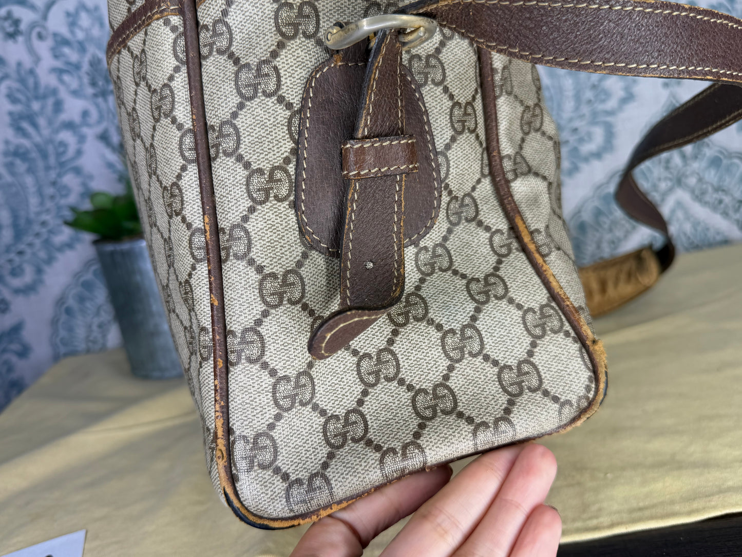 Gucci Supreme Large Messenger Bag