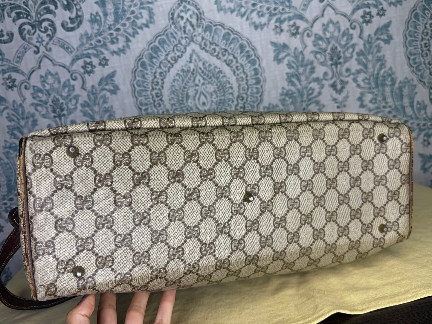 Gucci Supreme Large Messenger Bag