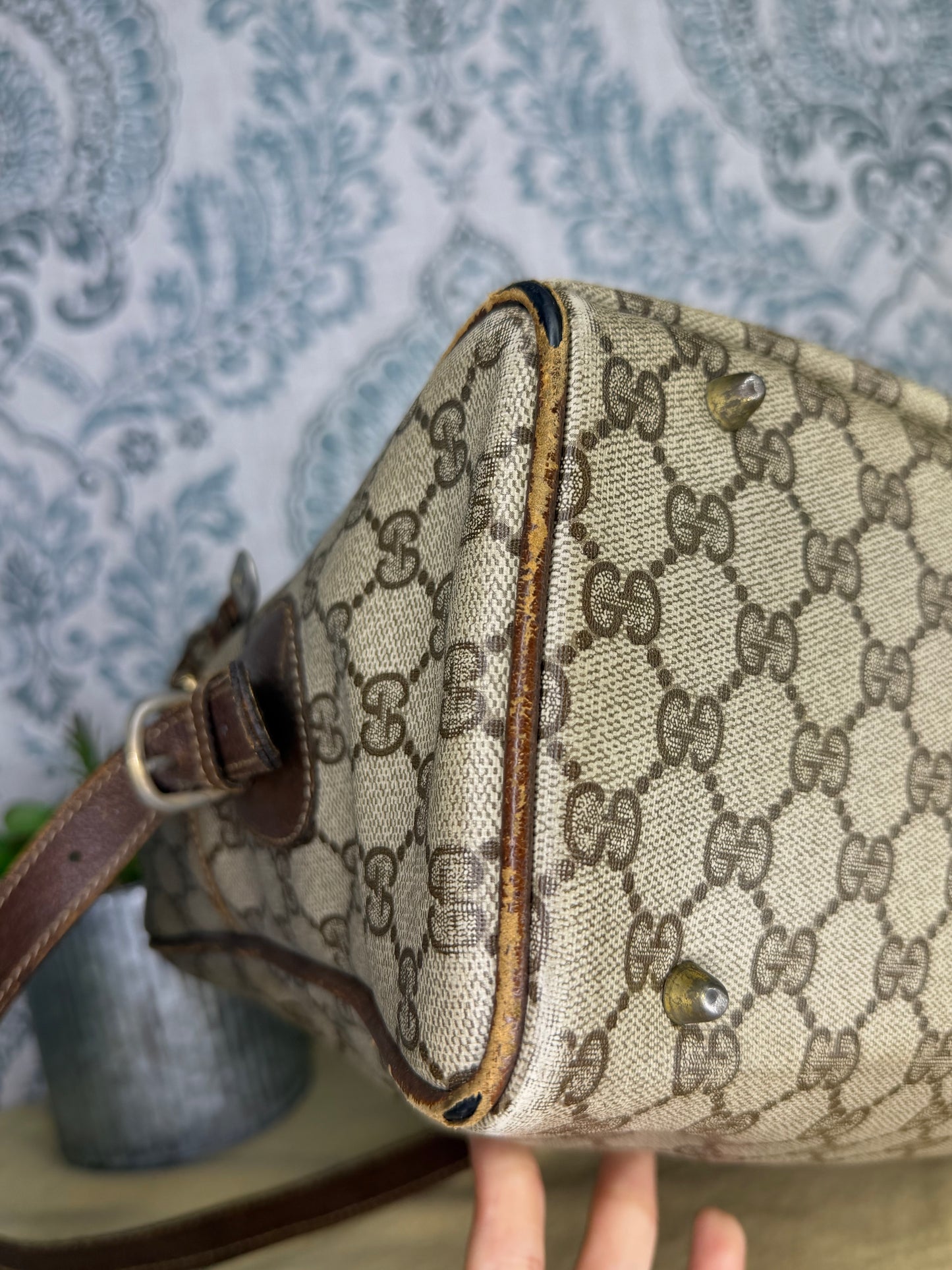 Gucci Supreme Large Messenger Bag