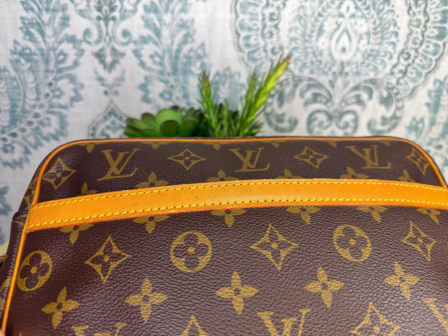 Louis Vuitton Trocadero 27