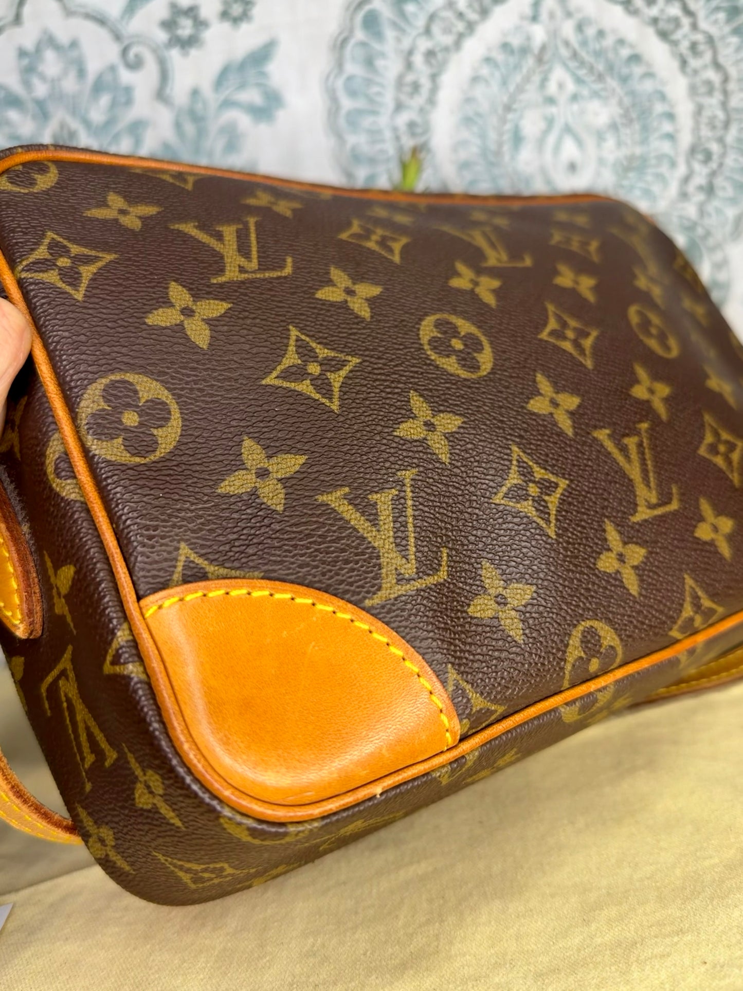 Louis Vuitton Trocadero 27