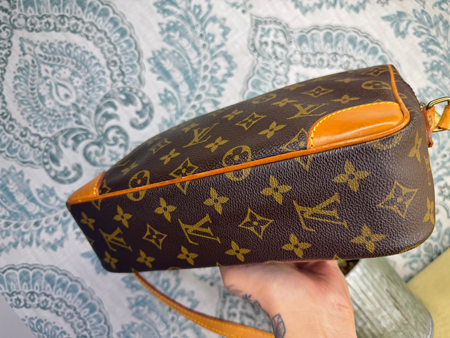 Louis Vuitton Trocadero 27