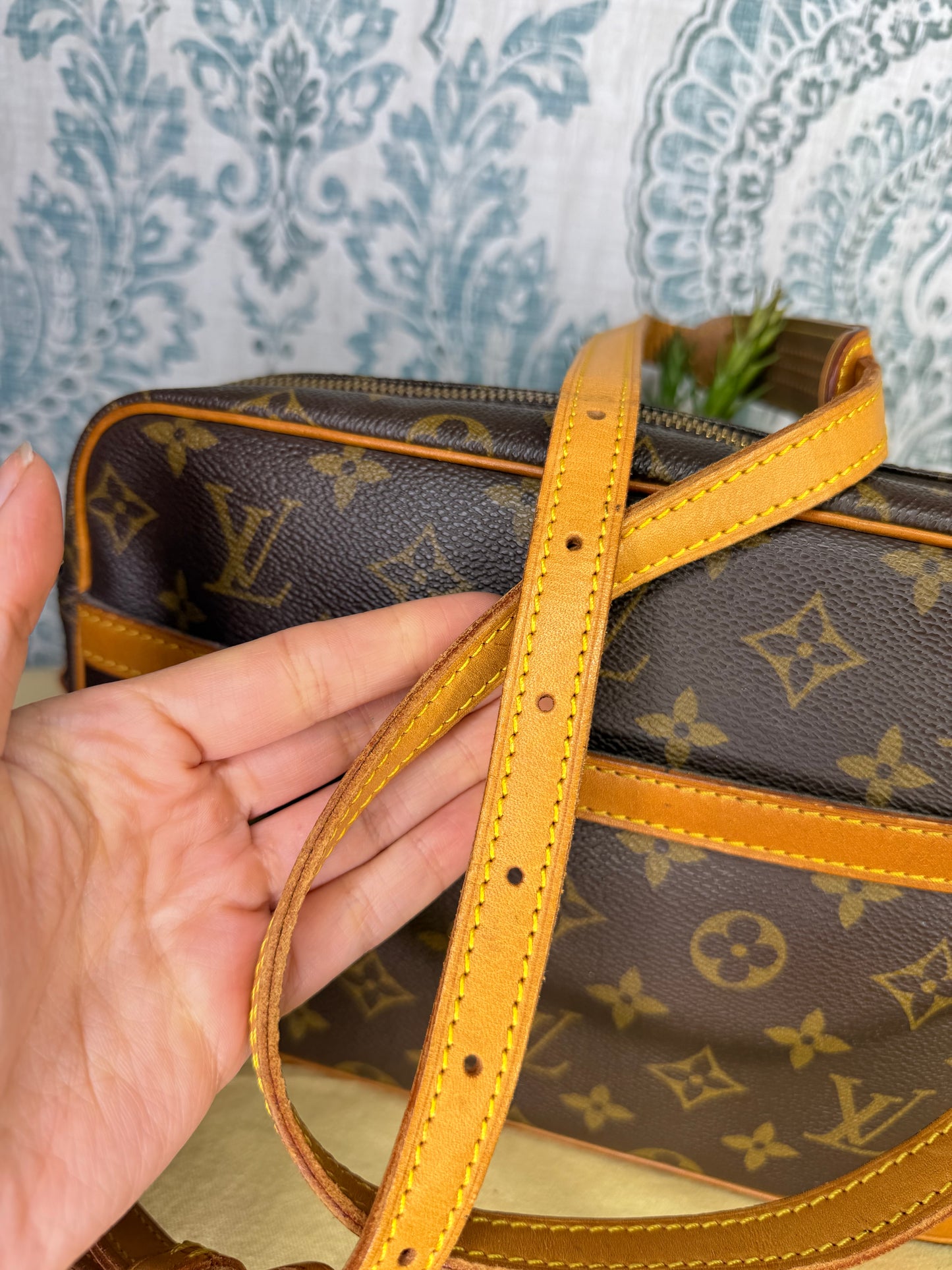 Louis Vuitton Trocadero 27