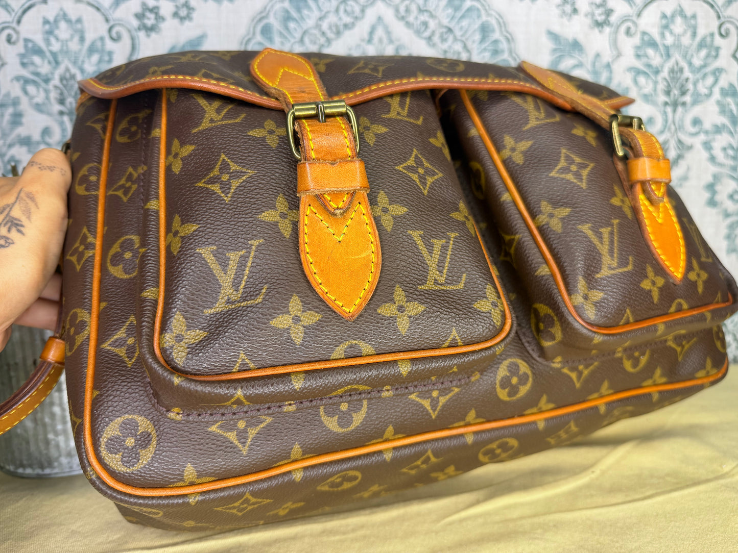 Louis Vuitton Sac Bazas