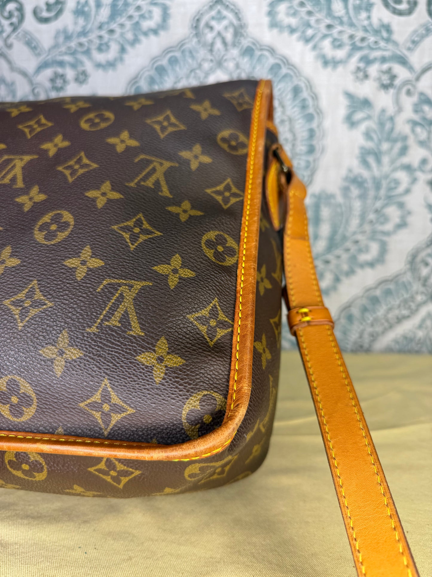 Louis Vuitton Sac Bazas