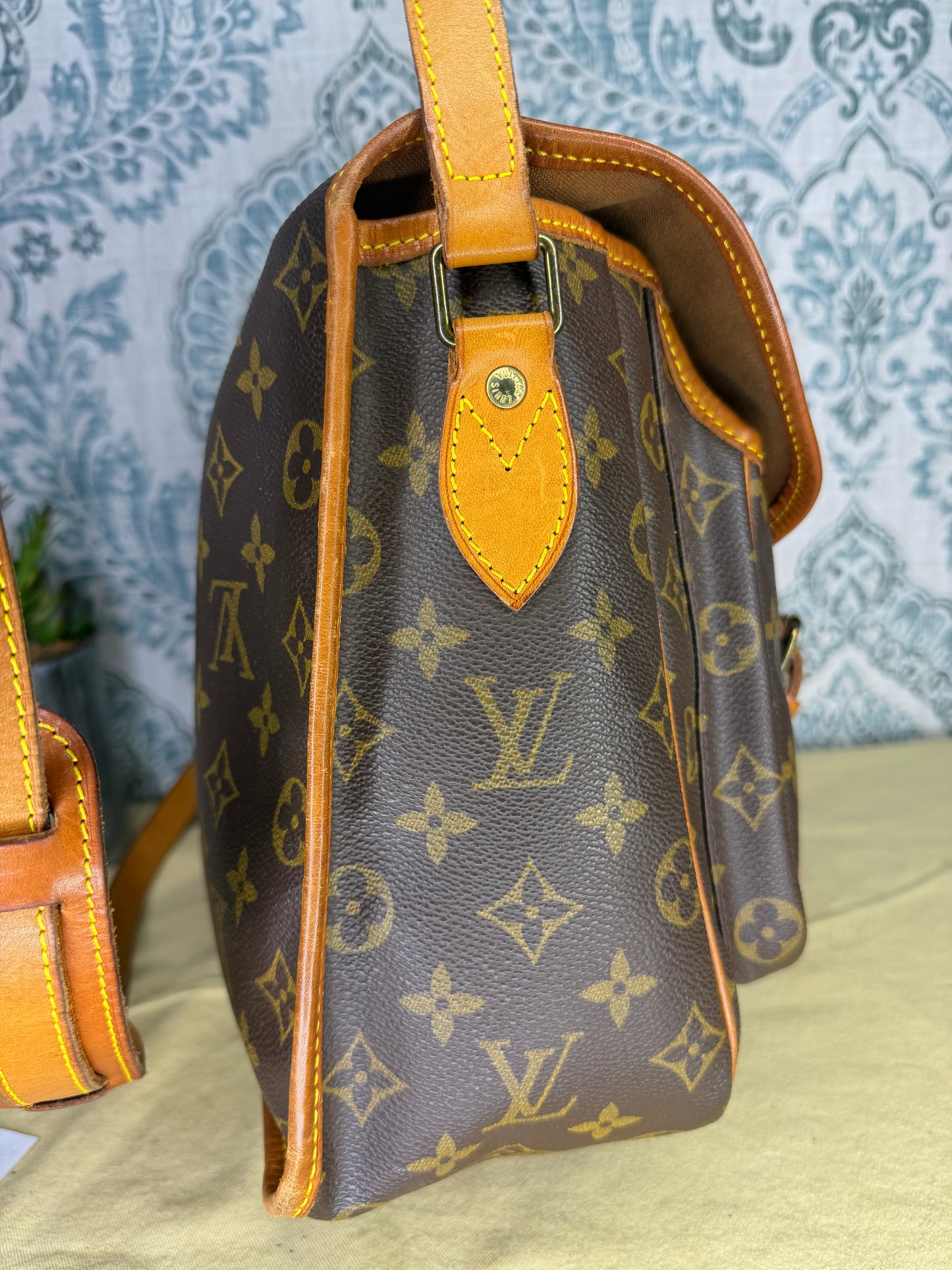 Louis Vuitton Sac Bazas