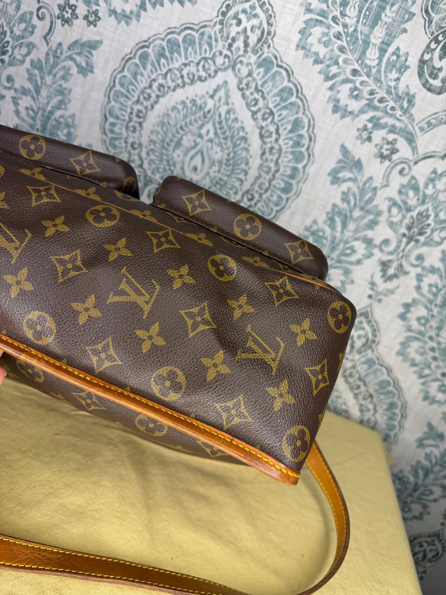 Louis Vuitton Sac Bazas