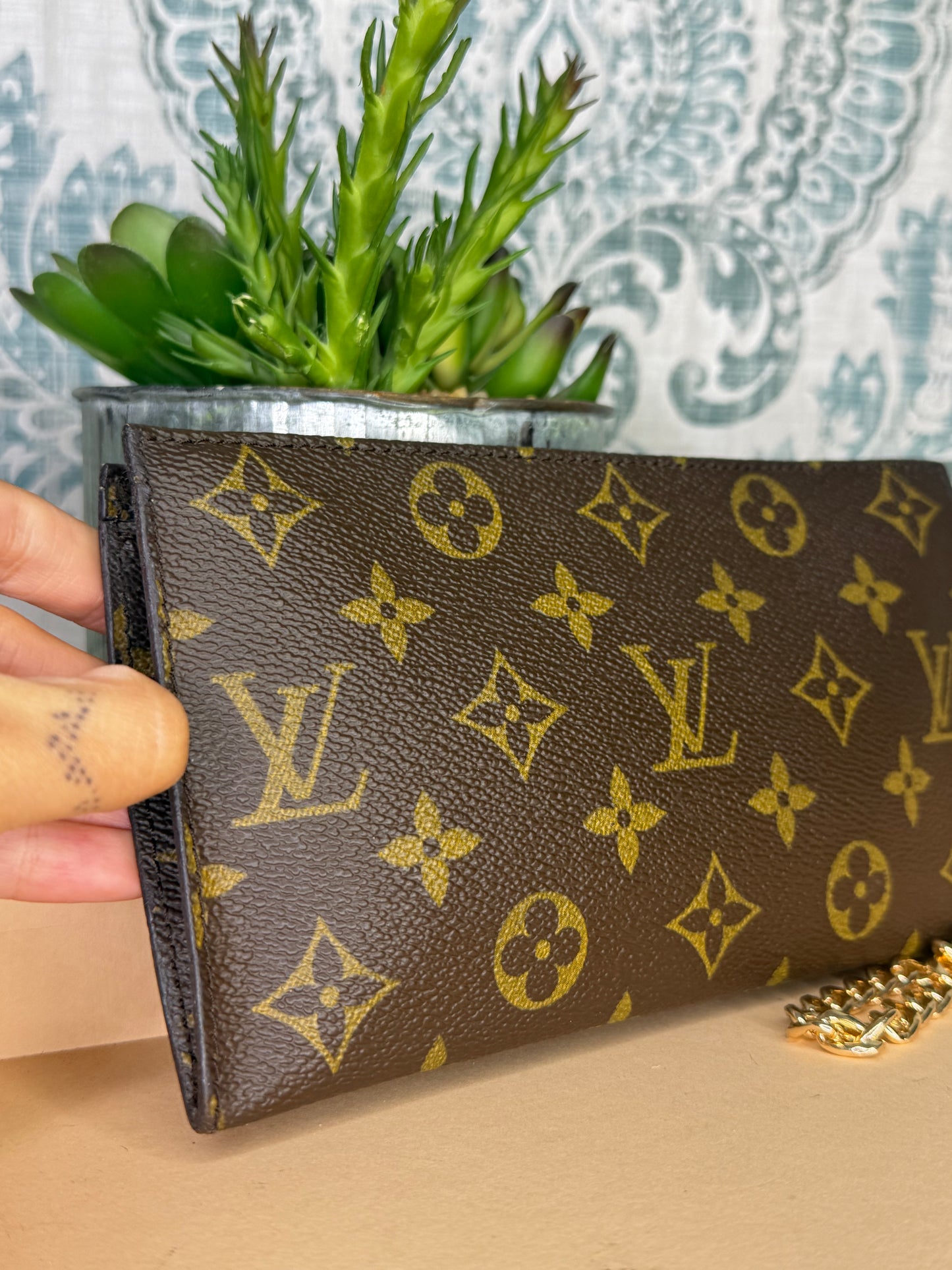 Louis Vuitton Monogram Bucket GM Pochette