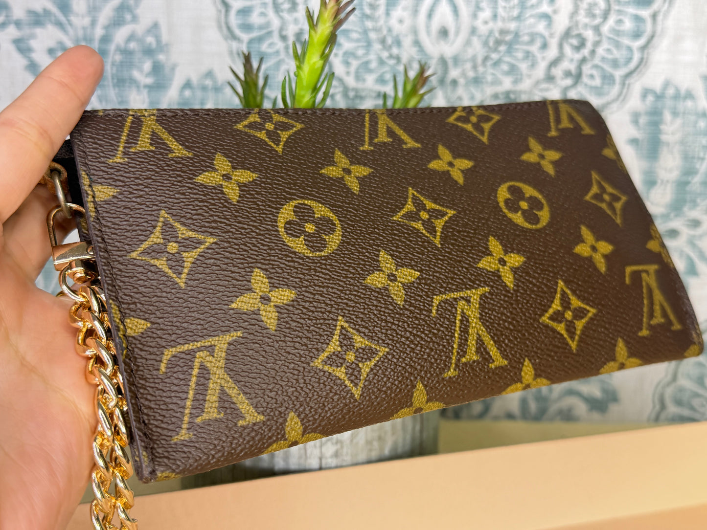 Louis Vuitton Monogram Bucket GM Pochette