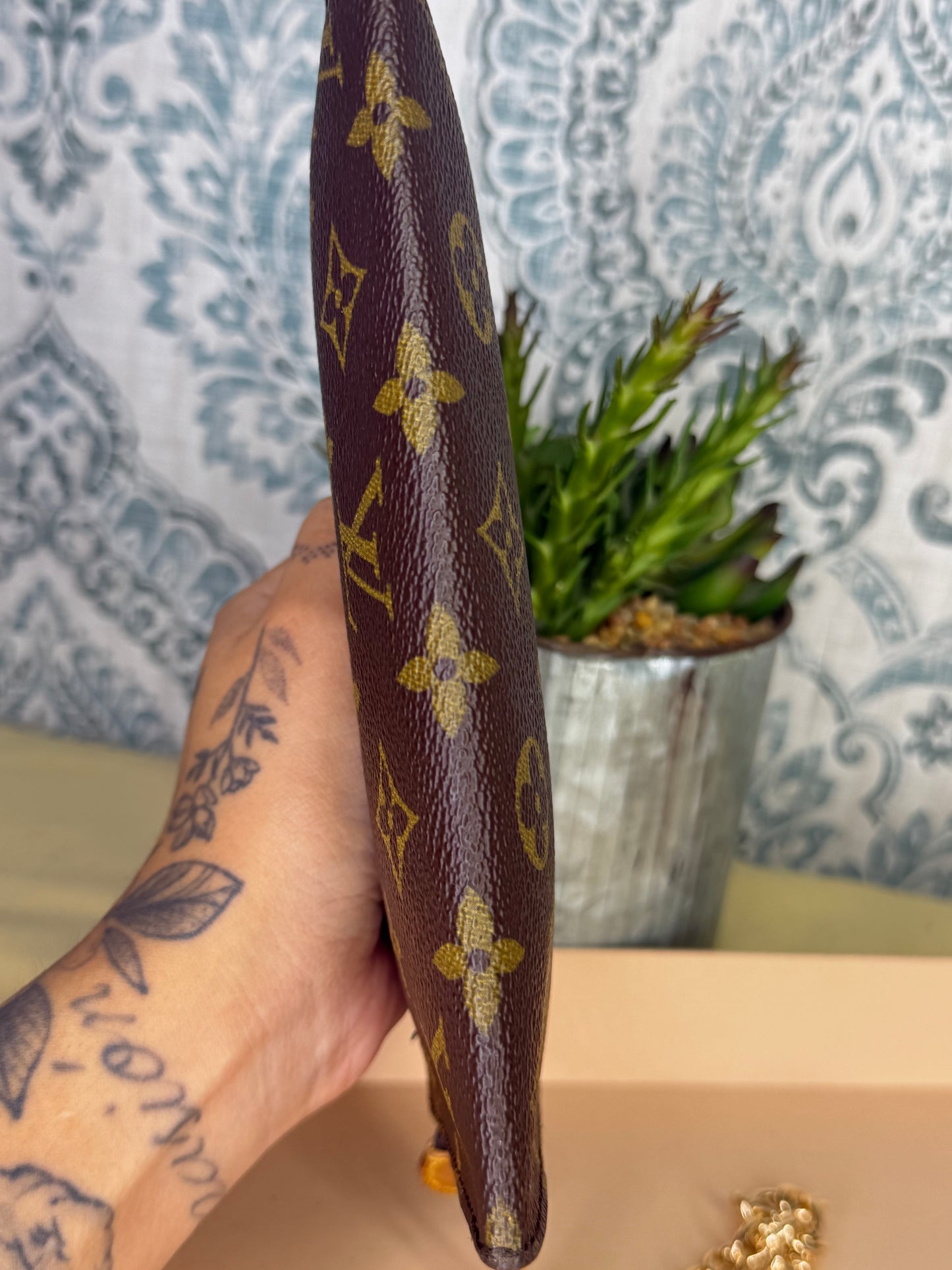 Louis Vuitton Monogram Bucket GM Pochette