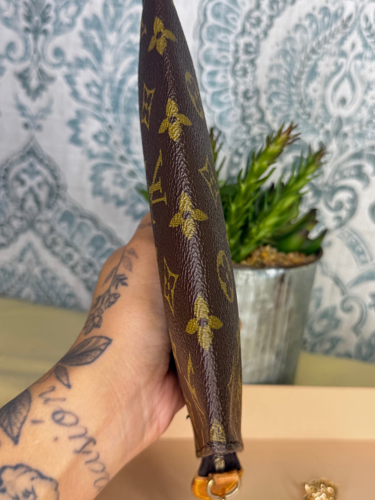 Louis Vuitton Monogram Bucket GM Pochette