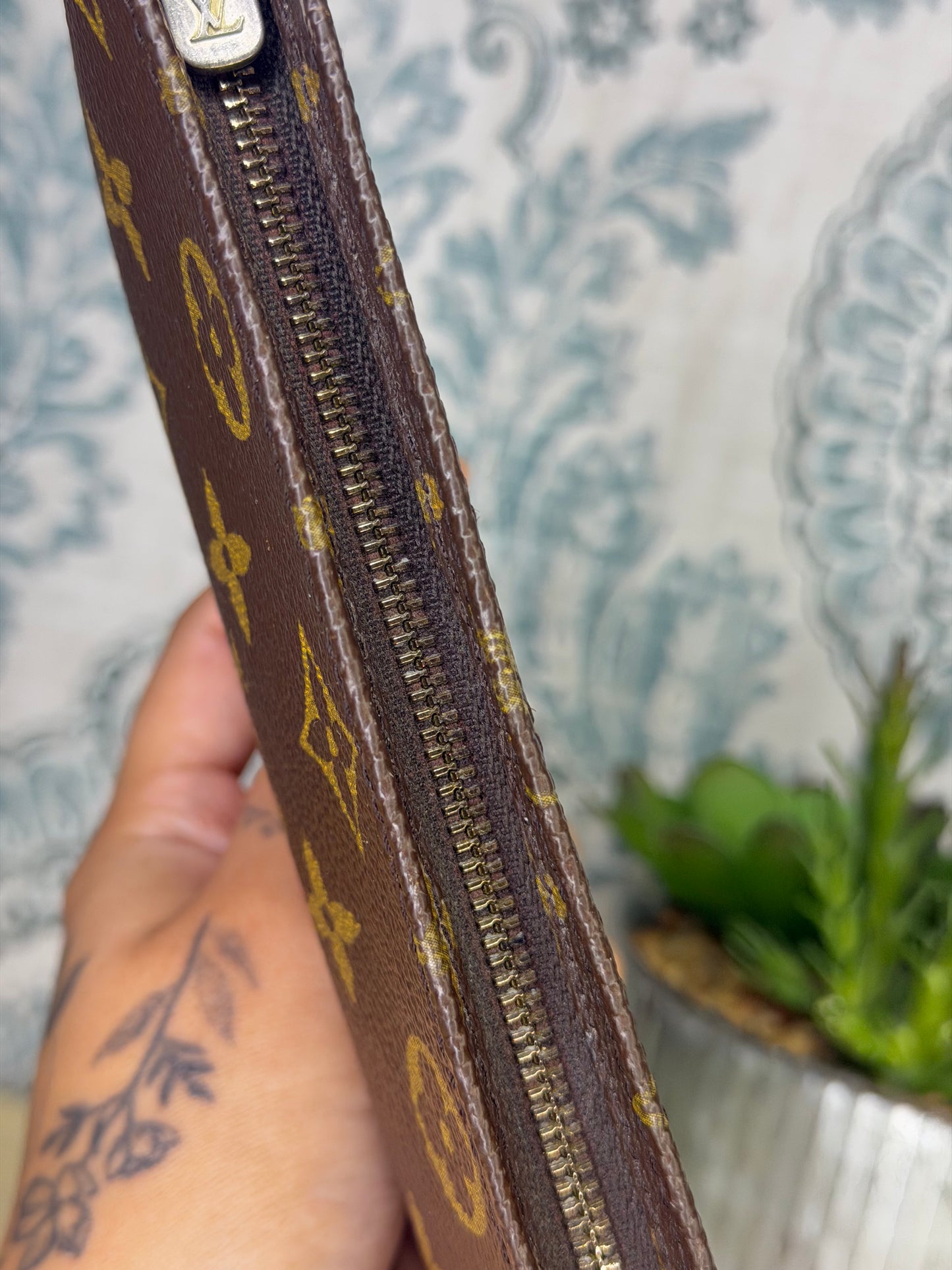 Louis Vuitton Monogram Bucket GM Pochette