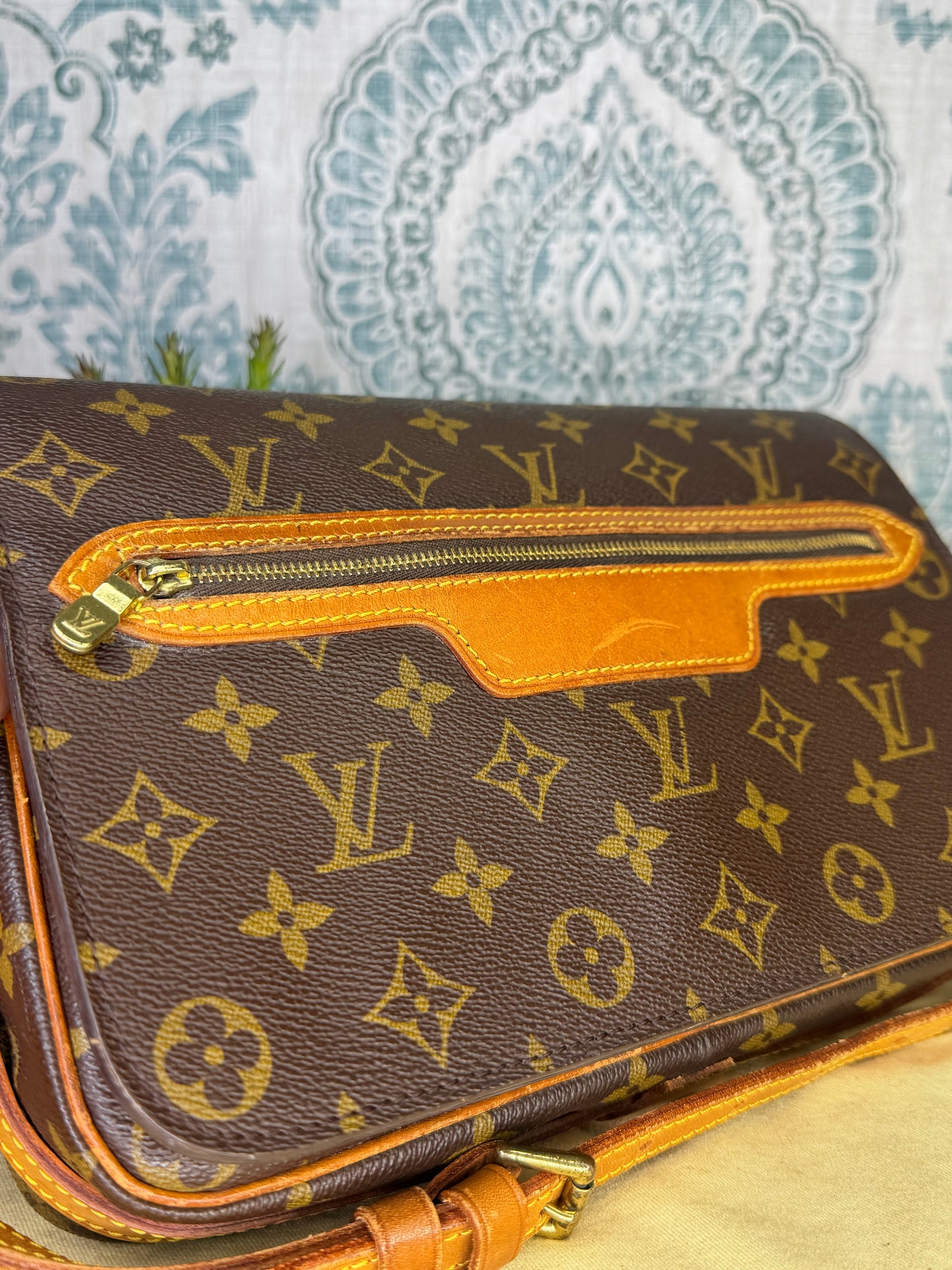 Louis Vuitton Saint Germain 27