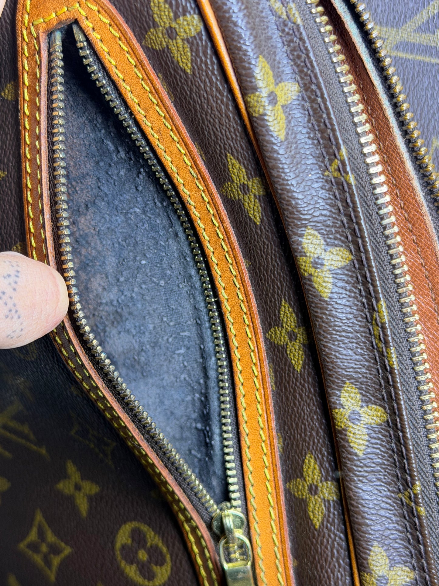 Louis Vuitton Saint Germain 27