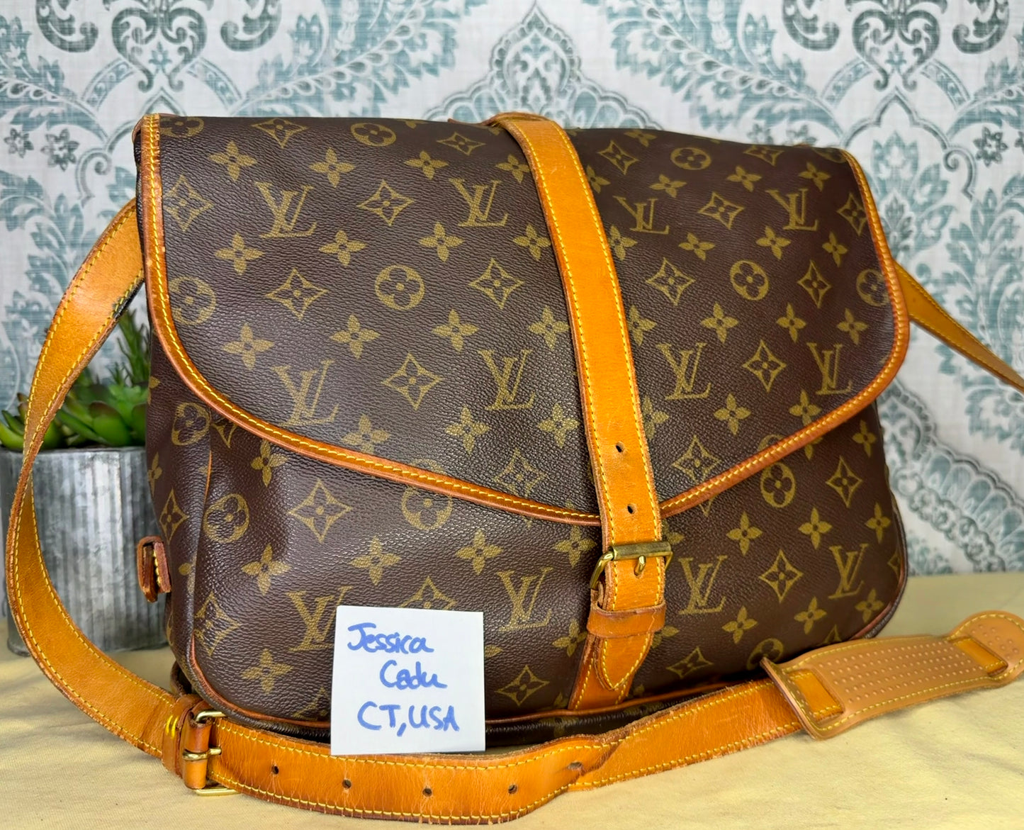 Louis Vuitton Saumur 35