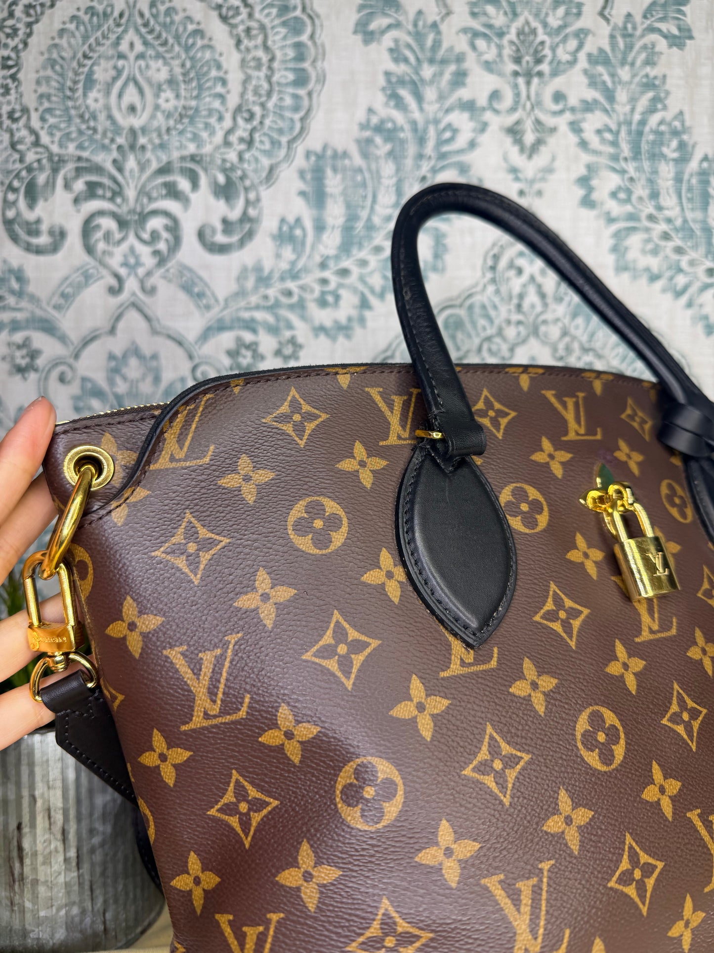 Louis Vuitton Flower Zipped Tote MM Black