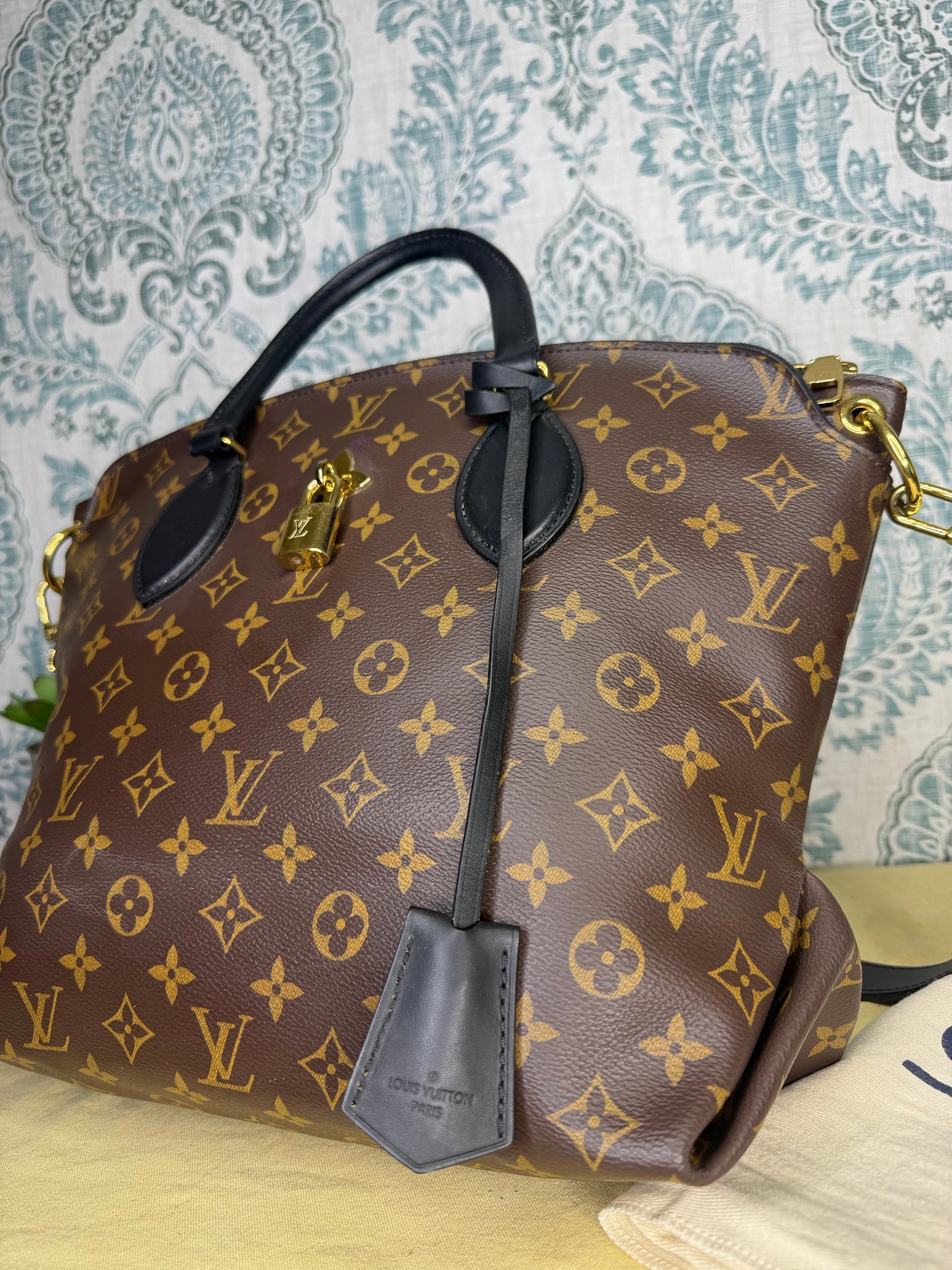 Louis Vuitton Flower Zipped Tote MM Black