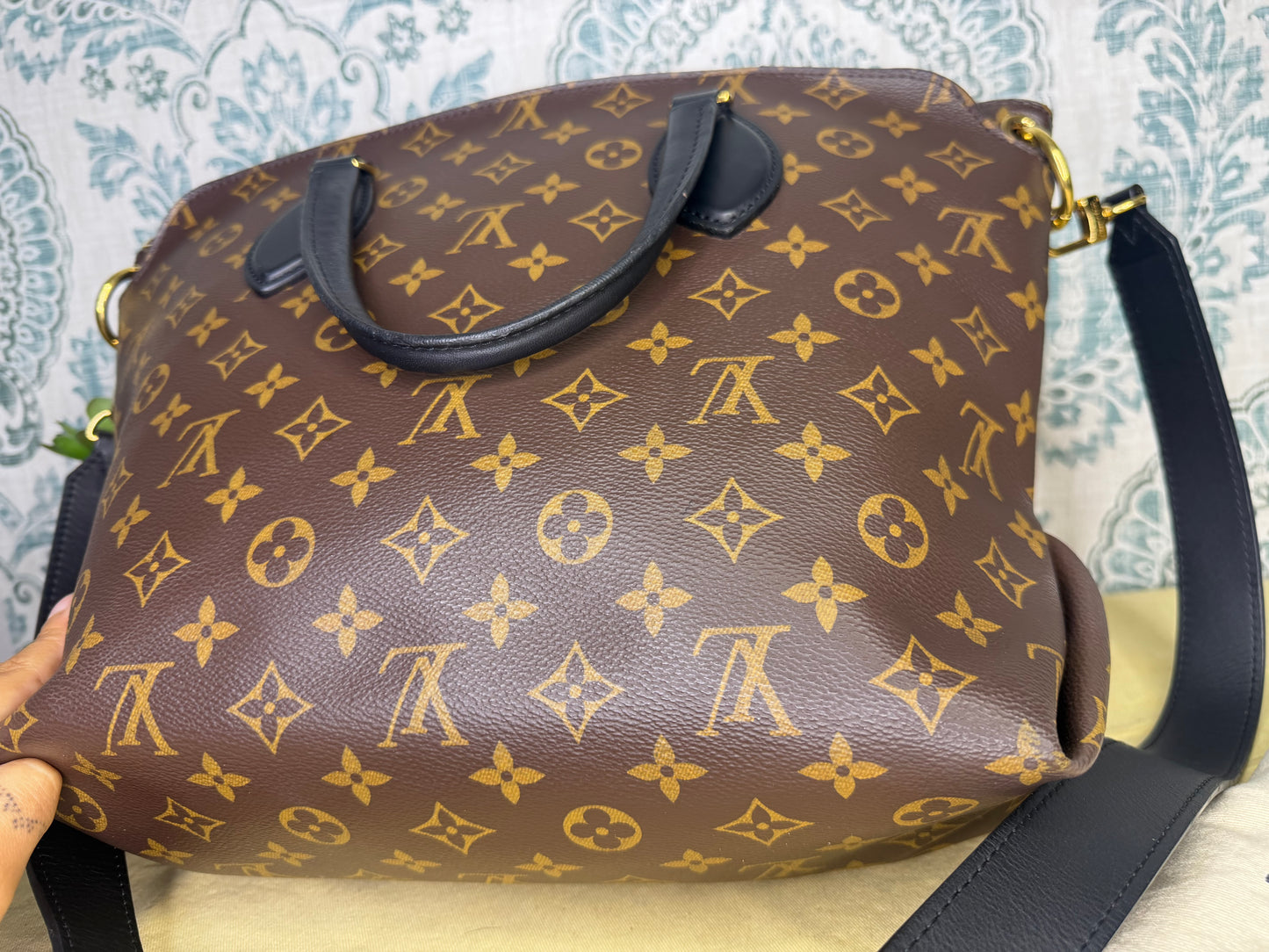 Louis Vuitton Flower Zipped Tote MM Black