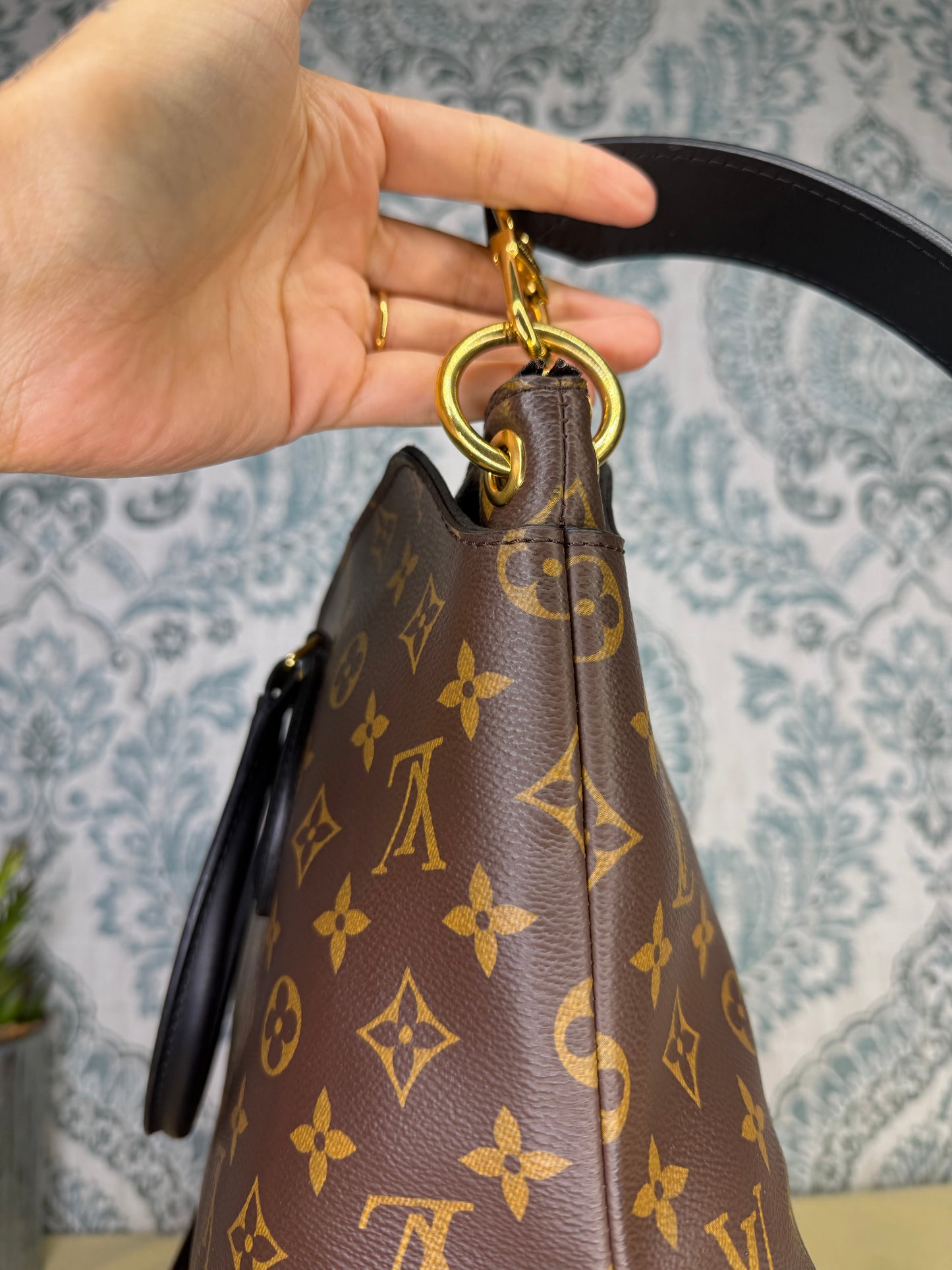 Louis Vuitton Flower Zipped Tote MM Black