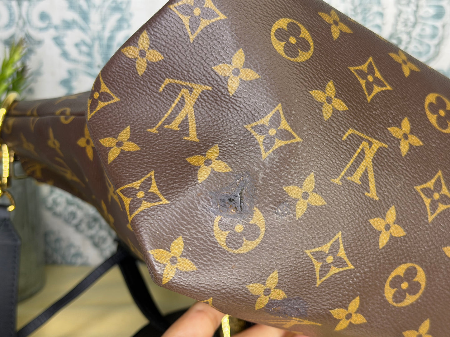 Louis Vuitton Flower Zipped Tote MM Black
