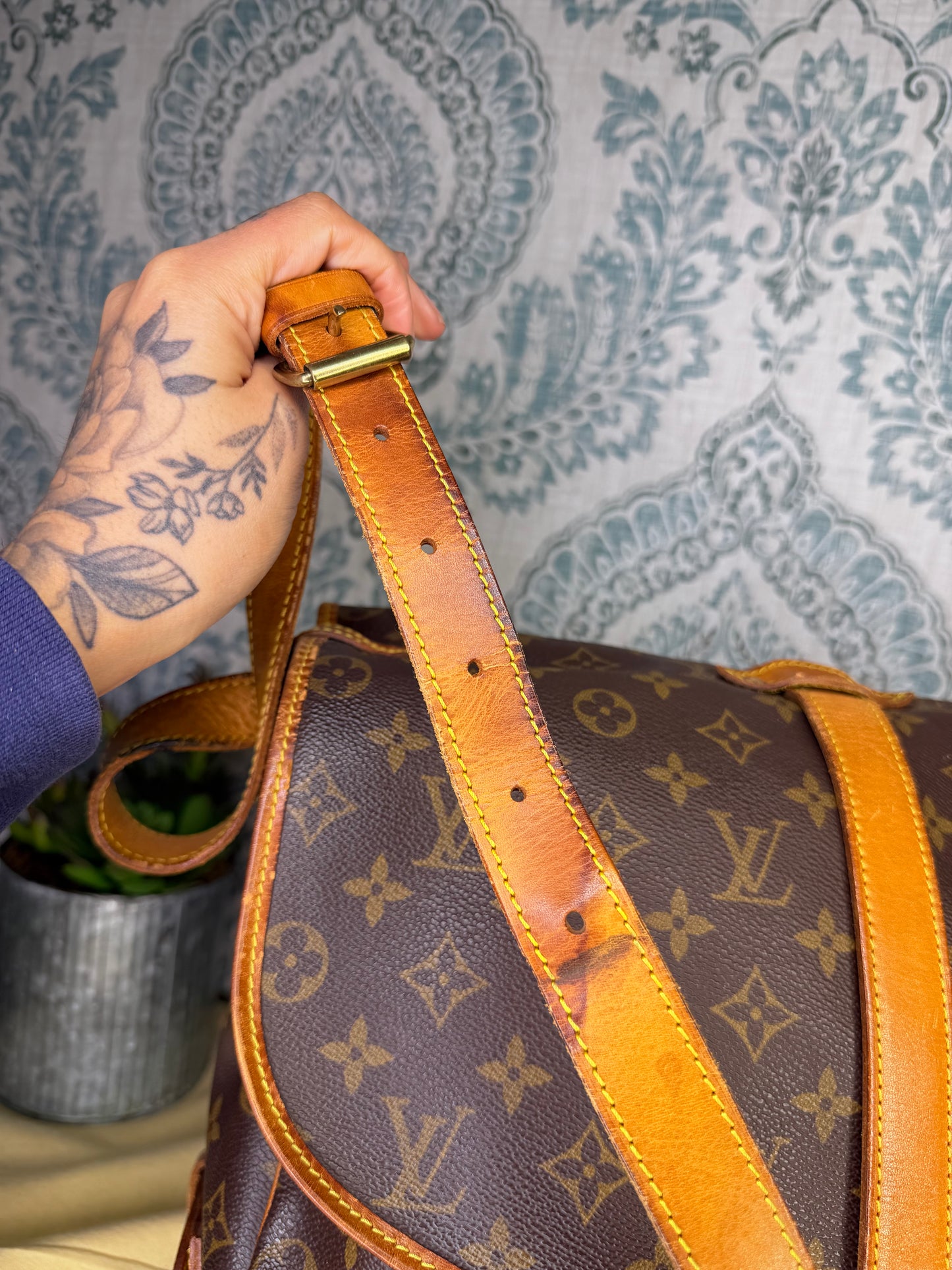 Louis Vuitton Saumur 35