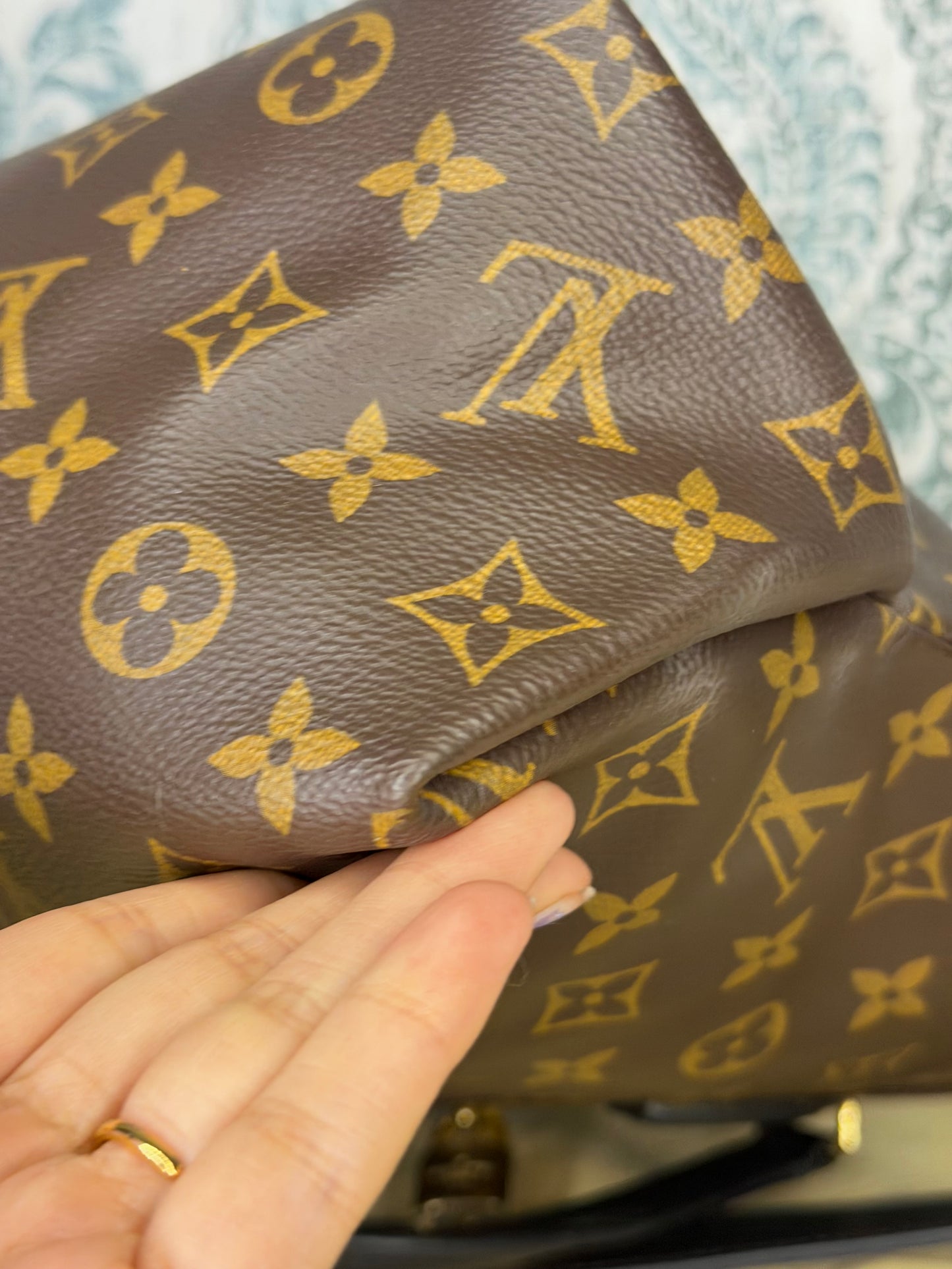 Louis Vuitton Flower Zipped Tote MM Black