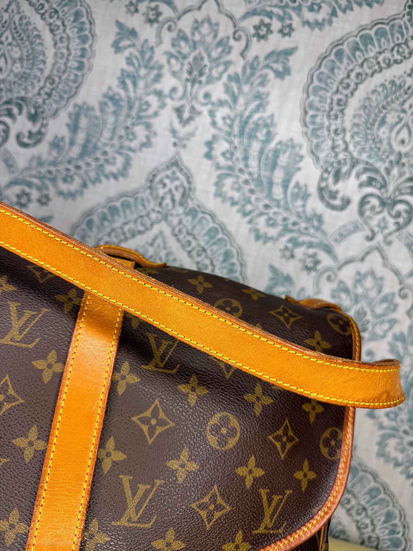 Louis Vuitton Saumur 35