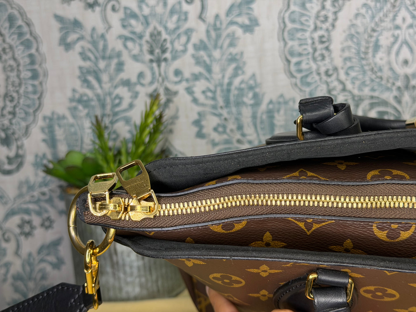 Louis Vuitton Flower Zipped Tote MM Black