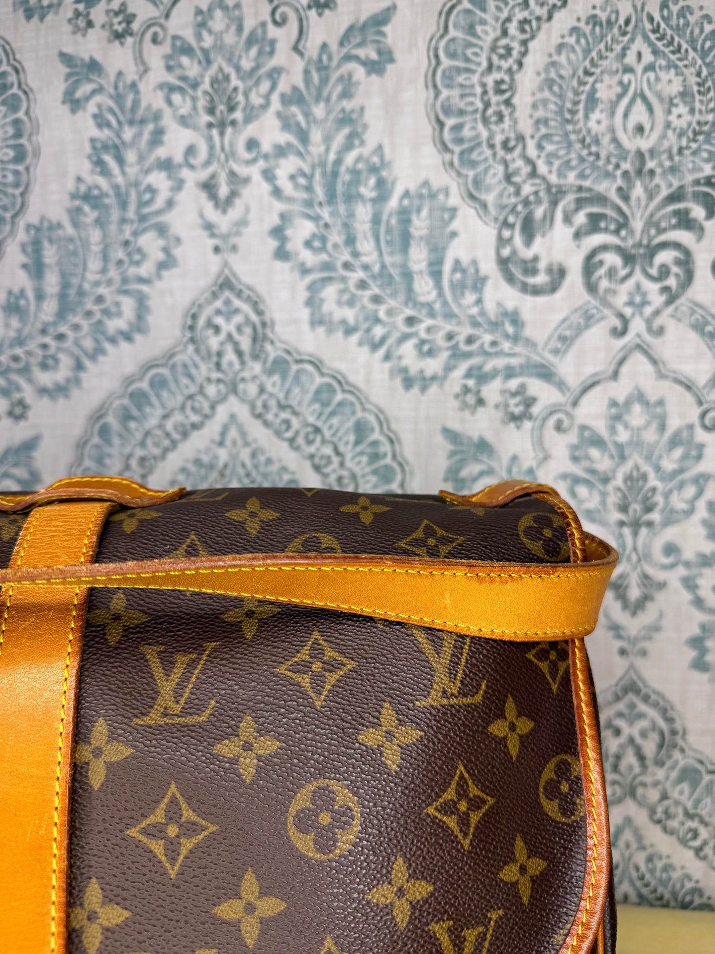 Louis Vuitton Saumur 35