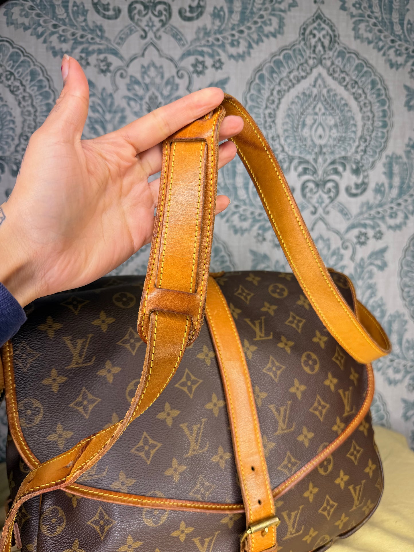 Louis Vuitton Saumur 35