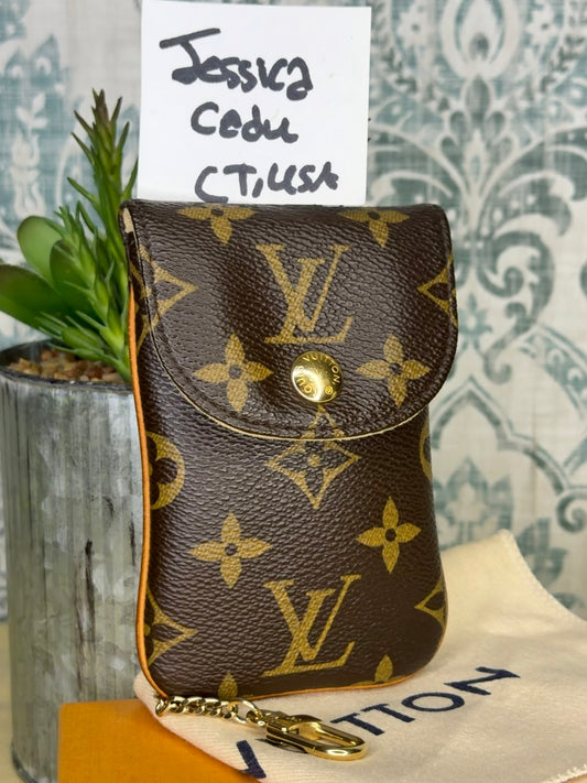 Louis Vuitton Etui Telephone MM