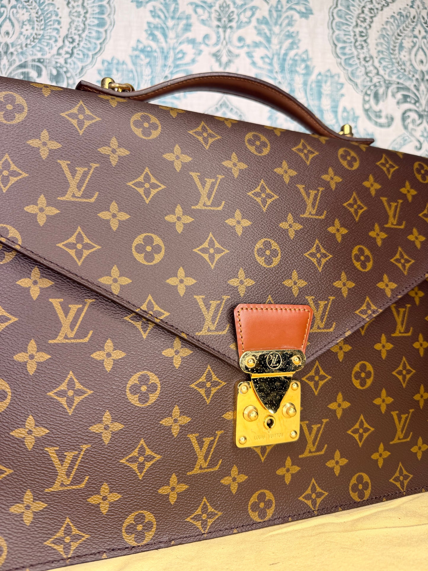 Louis Vuitton Porte Documents Bandouliere Briefcase