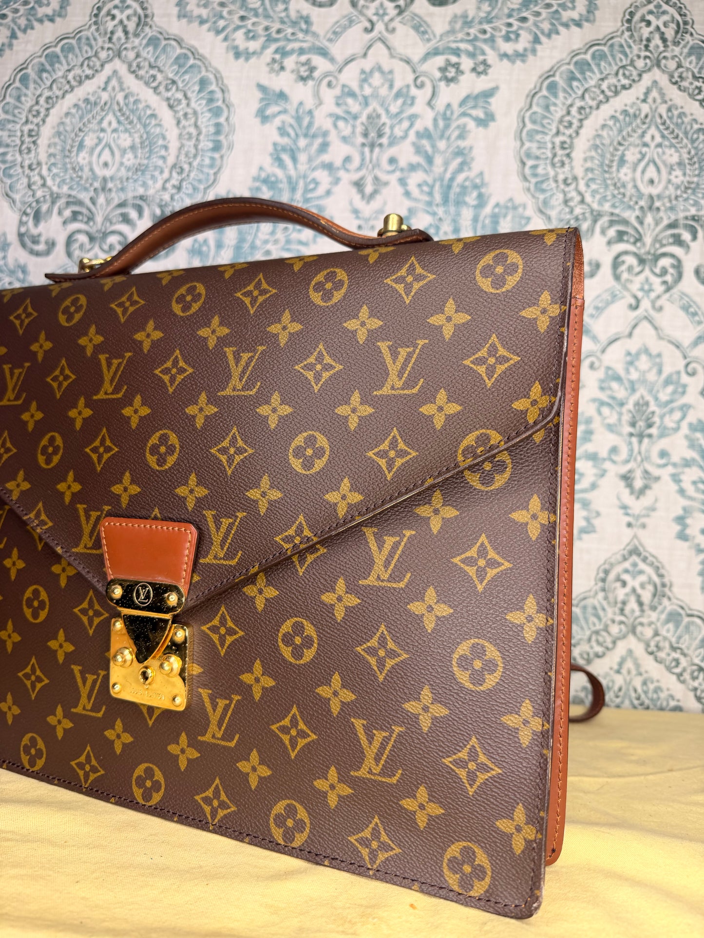 Louis Vuitton Porte Documents Bandouliere Briefcase