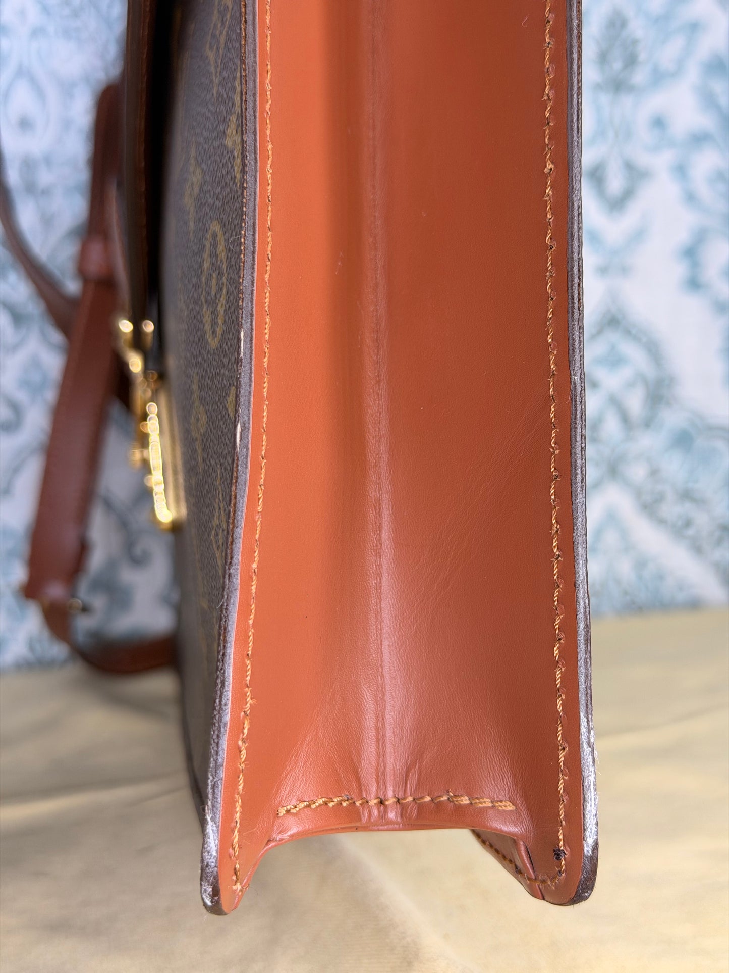 Louis Vuitton Porte Documents Bandouliere Briefcase