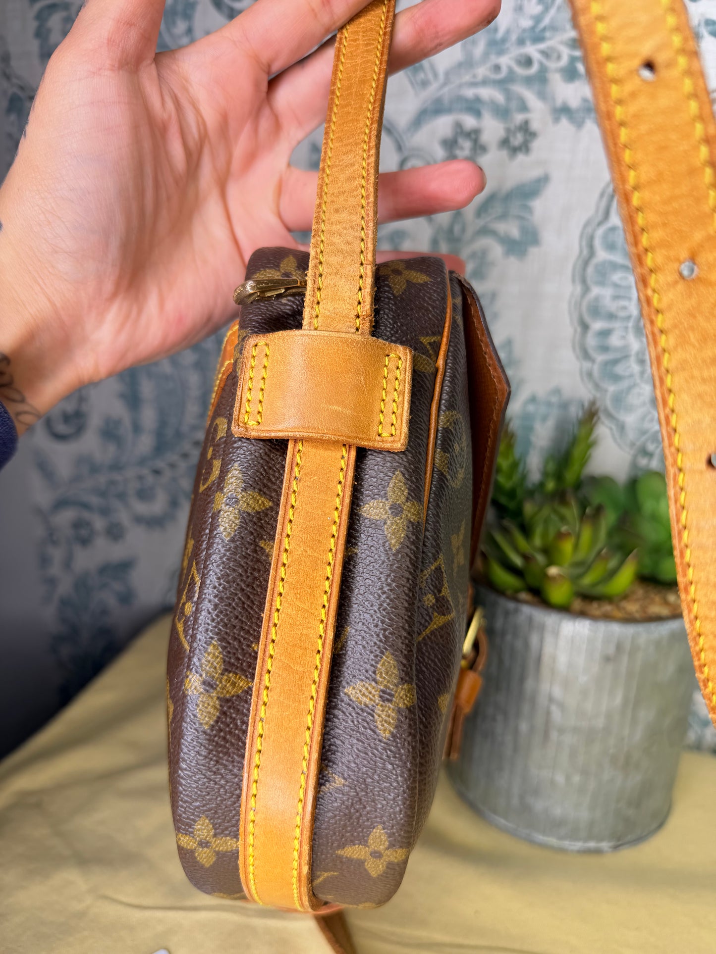 Louis Vuitton Jeune Fille MM #1