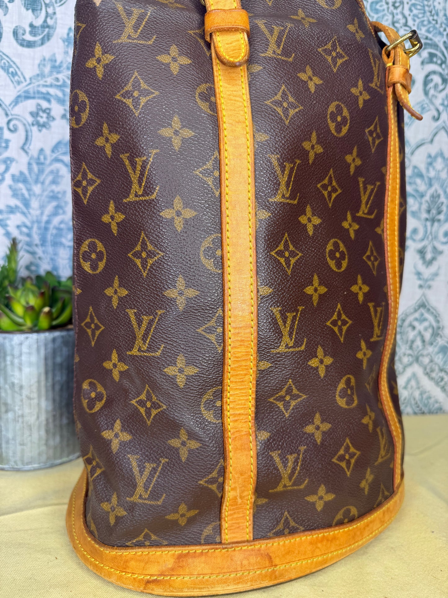 Louis Vuitton Bucket GM