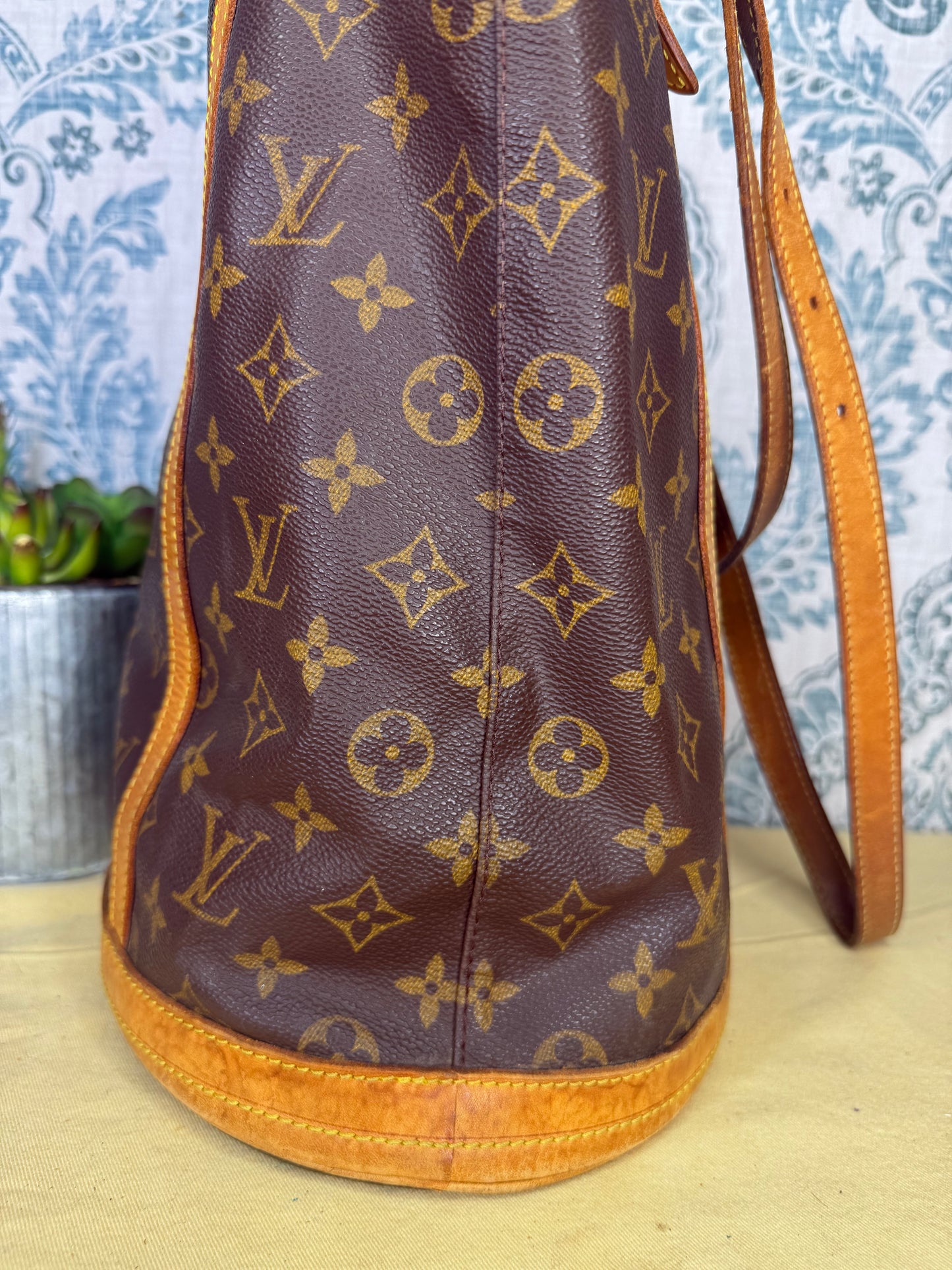 Louis Vuitton Bucket GM