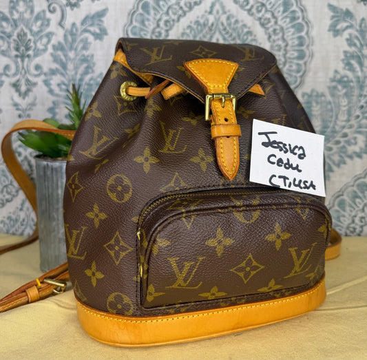 Louis Vuitton Montsouris PM