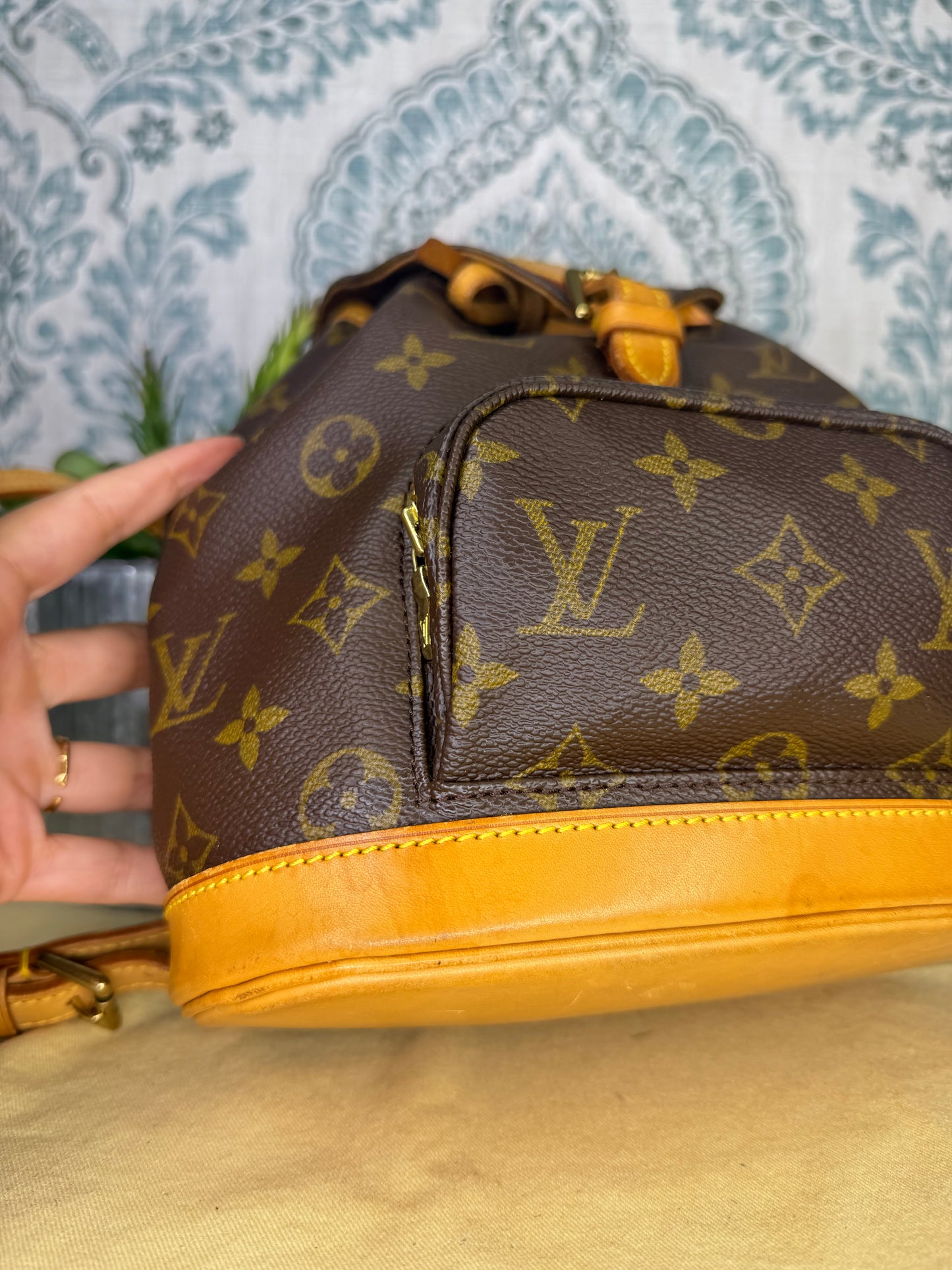 Louis Vuitton Montsouris PM