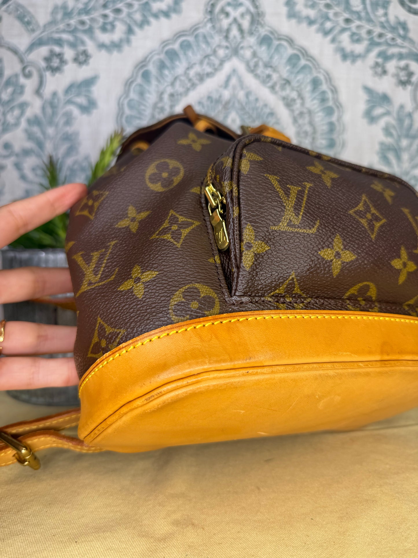Louis Vuitton Montsouris PM