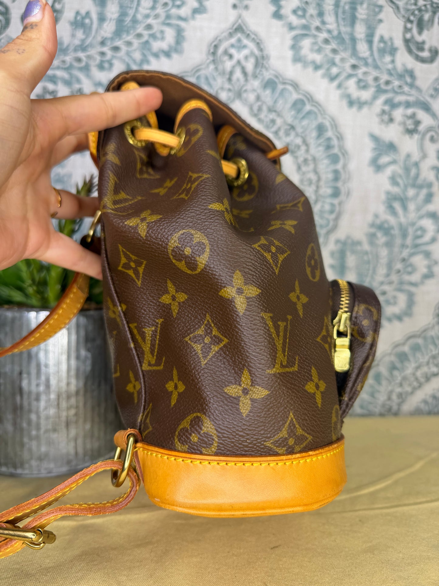 Louis Vuitton Montsouris PM