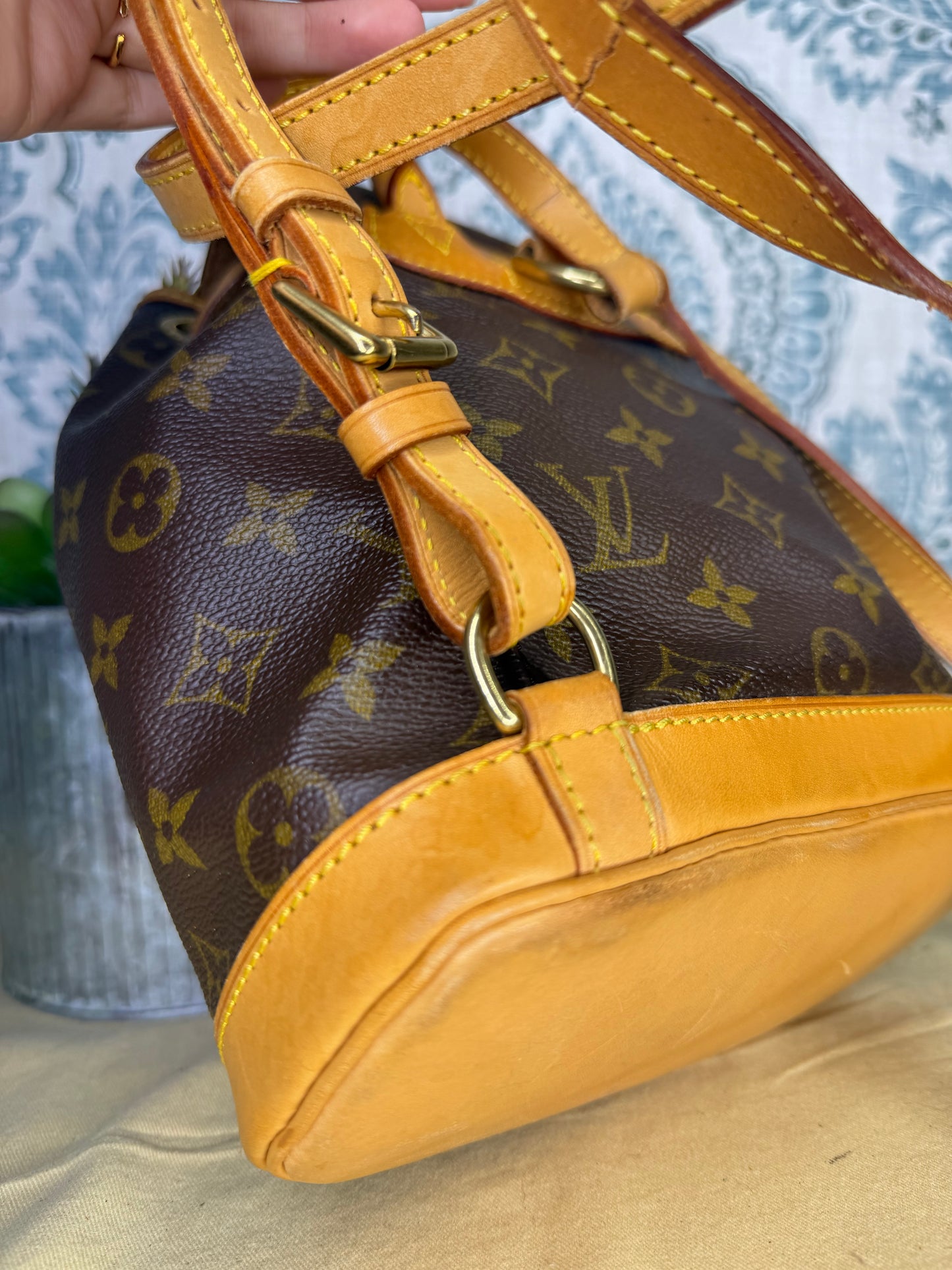Louis Vuitton Montsouris PM