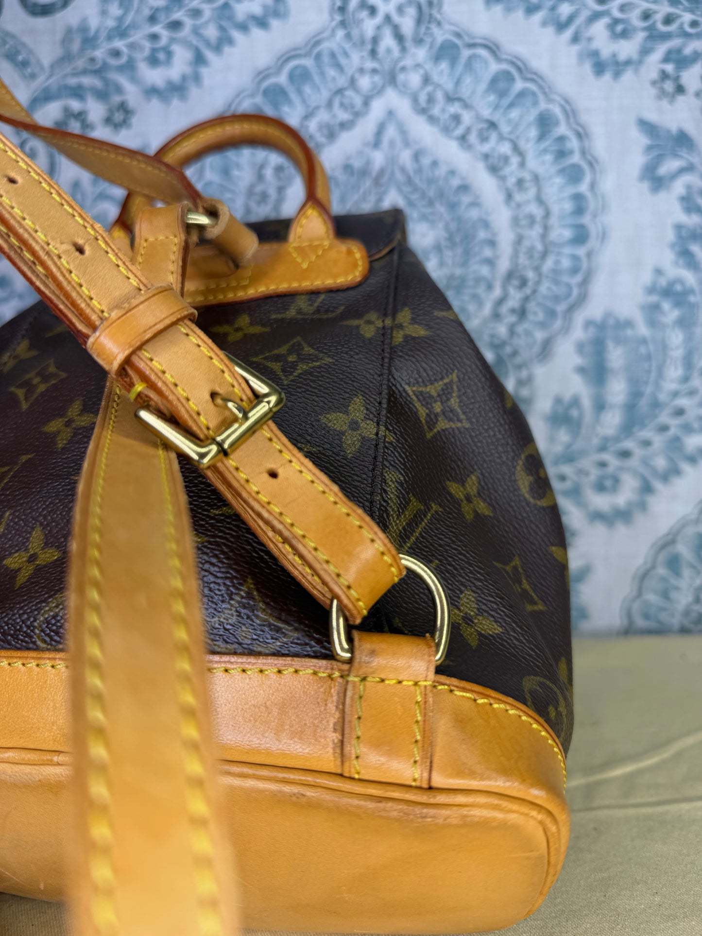 Louis Vuitton Montsouris PM